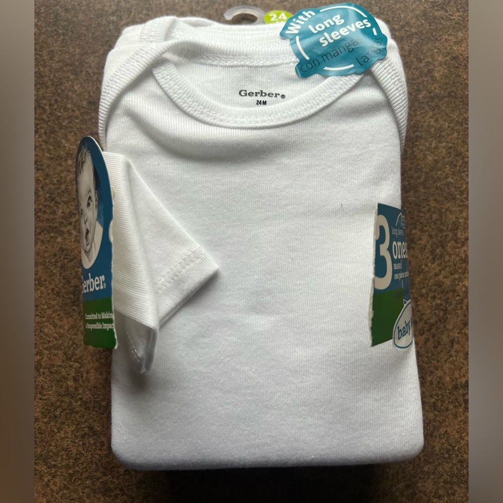 NWT Gerber 24 month onesies